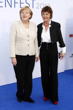 Angela Merkel und Katrin Sass beim Sommerfest der Produzentenallianz im Haus der Kulturen der Welt. Berlin, 13.06.2013 Foto:xS.xGabschx xFuturexImage