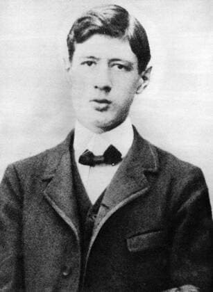Charles de Gaulle as a young man . UnitedArchives00106332  Aufnahmedatum geschätzt