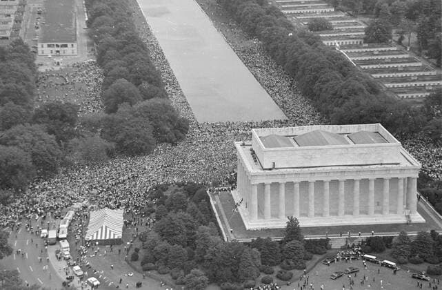IMAGO History, U.S. Bürgerrechtsbewegung: 1954-1968 28 August 1963 Over 200.000 civil rights demonstrators marched into the heart of Washington DC by the Lincoln Memorial where Martin Luther King addressed the crowd with his historic I Have A Dream speech. Â UnitedArchives00115223 