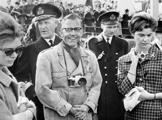 Explorer and discoverer Anders Franzen , whose intense interest and explorations led to the discovery of the Vasa , regal ship of the 17th century , is all smiles as the remains of the ship s rigging and decks come into view. On left is Princess Birgitta of Sweden and her sister Princess Margaretha . 26 April 1961 UnitedArchives00121805 