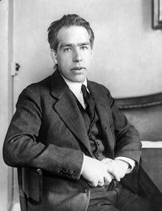 Prof . Niels Bohr , the famous Danish physicist , who accepted an invitation to lecture in London the following month . 21 February 1927 UnitedArchives00136897 