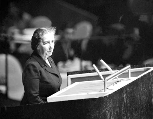 New York: Mrs Golda Meir, of Israel, seated at the General Assembly of the United Nations 23th September 1960, Vereinte Nationen, UN UnitedArchives00308591 
