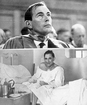 World s first heart transplant operation performed by Dr Christian Barnard (above) on Louis Washkansky (below) in South Africa. 15th December 1967 UnitedArchives00458798 