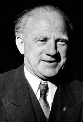 Dr Werner Heisenberg Physicist and nobel prize winner. Researcher of atomic physics. October 1957 UnitedArchives00562813 