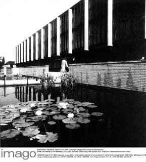 Architektur von Arne Jacobsen ARNE JACOBSEN ST CATHERINE S COLLEGE, OXFORD (1965) UnitedArchives00849963 