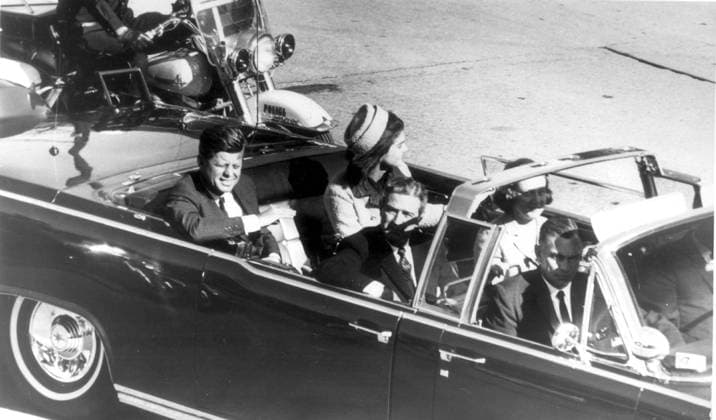 IMAGO History, Ermordung von US-Präsident John F. Kennedy in Dallas, 1963 President John F Kennedy s assassination. Dallas Texas 22 November 1963 UnitedArchives00903289 