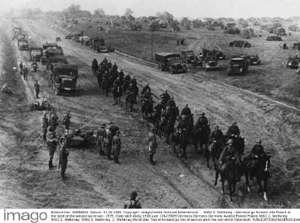 WW2: Germans go forward into Poland at the start of the second world war. 1939, Österreich UnitedArchives00922471 