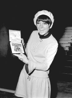 Mary Quant , fashion designer , with her O.B.E. 15th November 1966.  UnitedArchives00955799