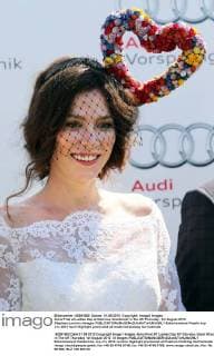 Anna Friel at Ladies Day at Glorious Goodwood in the UK Thursday, 1st August 2013 StephenxLockx xi-Images  IIM-0273-0030