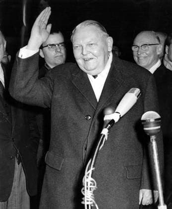 Dr Ludwig Erhard Chancellor Federal German Republic arrives at Victoria Station , London for a three day visit 15 January 1964  UnitedArchives01572409
