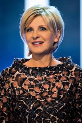 ZDF - C a r m e n N e b e l. Moderatorin Carmen Nebel während der ZDF - Fernsehshow Willkommen bei C A R M E N N E B E L am 26.10.2013 in der GETEC Arena Magedeburg.