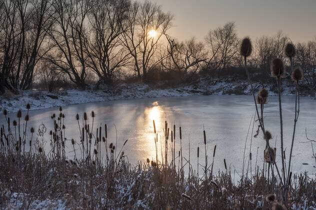  Teich im Winter, Eisfläche, Sonnenuntergang, Erdfall am Ettersberg, Weimar, Thüringen, Deutschland, Europa iblhwo03794174.jpg