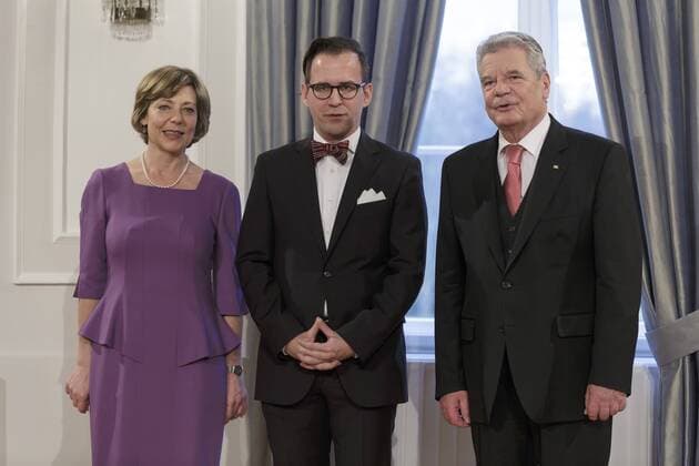 Berlin,GER,Deutschland,09.01.2014,Neujahrsempfang beim Bundespräsident Joachim Gauck im Schloss Bellevue.v.l.n.r:Daniela Schadt,Helmut Metzner,Joachim Gauck.