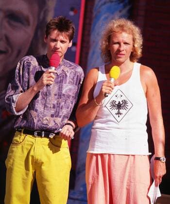 ZDF - Zwei im Zweiten . Moderator Günther Jauch links und Moderator Thomas Gottschalk während der ZDF-Livesendung Zwei im Zweiten am 01.08.1989 in Berlin.
