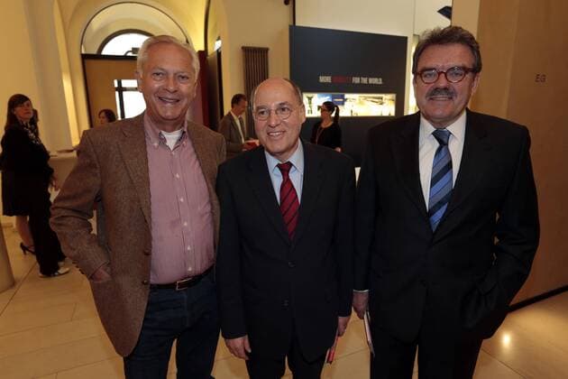 Gregor Gysi bei der Buchvorstellung Uwe-Karsten Heye und Hugo Müller-Vogg Deutschland hat die Wahl am Mittwoch (22.05.2013) in Berlin .