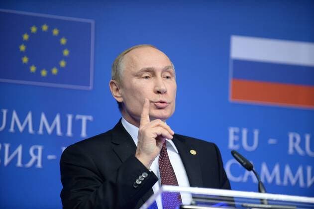 BRUSSELS, Jan. 28, 2014 - Russian President Vladimir Putin attends a joint press conference on Jan. 28, 2014, following an EU-Russia summit at the EU Headquarters in Brussels, Belgium. Russian President Vladimir Putin on Tuesday urged international powers to stay away from interfering into the internal affairs of Ukraine. More intermediaries there are, the more problems there are, Putin told the press conference after his meeting with the top leaders of the European Union (EU), Herman Van Rompuy and Jose Manuel Barroso. (Xinhua Ye Pingfan)(ctt) BELGIUM-BRUSSELS-EU-RUSSIA-UKRAINE 