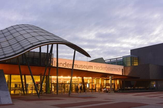 Architektur von Hans Hollein Landesmuseum Niederösterreich in St. Pölten, Mostviertel, Niederösterreich, Österreich