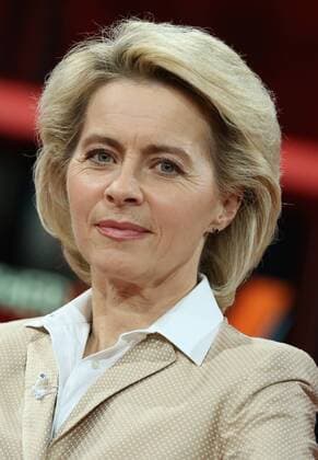 Dr. Ursula von der Leyen (Bundesministerin der Verteidigung, CDU) in der ARD-Talkshow GÜNTHER JAUCH am 23.03.2014 in Berlin Thema der Sendung: Putin, der Große Wie gefährlich ist sein Russland?