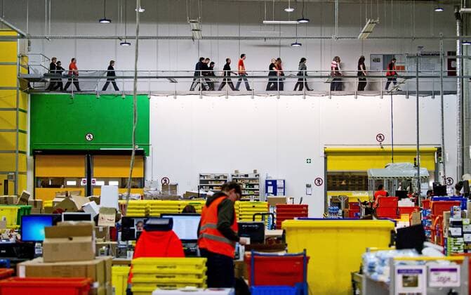 Blick in das Logistikzentrum von Amazon in Leipzig, aufgenommen am Mittwoch (26.03.14). RM001