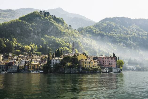 Dorf am See, Varenna, Comer See, Lago di Como, Provinz Lecco, Lombardei, Italien, Europa ibldjs03901804.jpg