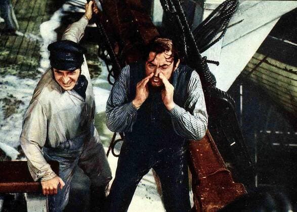 ?, Gregory Peck Kapitaen Ahab (Gregory Peck,r) verfolgt mit gluehendem Hass den weissen Wal Moby Dick , durch den er vor Jahren ein Bein verlor. 1956 UnitedArchives01354318