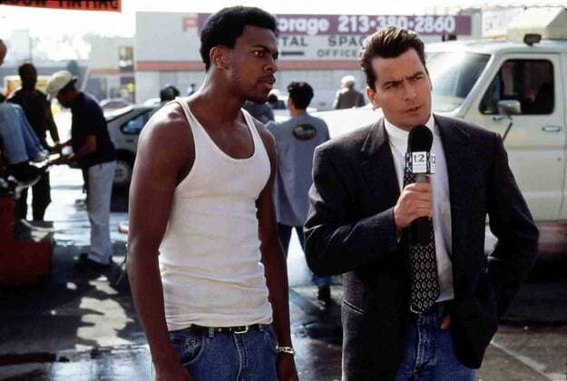 Chris Tucker, Charlie Sheen Als der Kleinganove Franklin Hatchett (Chris Tucker) sich weigert, vor laufender Kamera dem TV-Reporter James Russell (Charlie Sheen) seine Gaunereien zu gestehen, sorgt dieser veraergert dafuer, dass Hatchett hinter Gitter kommt. 1997 UnitedArchives01354416