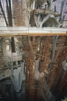 Construction of interior tree Columns. Sagrada Familia Cathedral, designed by Antoni Gaudi. Barcelona, Catalunya, Spain. Construction of interior tree Columns. Sagrada Familia Cathedral, designed by Antoni Gaudi. Barcelona, Catalunya, Spain.  ZB5350_241317_1217
