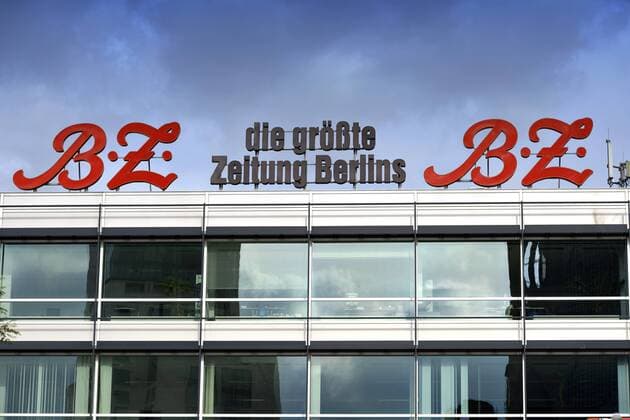 Fassadenwerbung Berliner Zeitung, Wittenbergplatz, Berlin, Berlin, Deutschland McPIMW McPIMW
