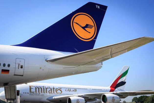 DEU, Deutschland, Schönefeld, 22.05.2014: ILA Internationale Luft- und Raumfahrtausstellung Berlin Air Show Boeing 747-800 der Lufthansa und Airbus A380 der Emirates