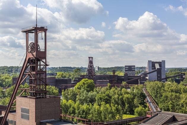 Welterbe Zeche Zollverein, Fördergerüst, Schacht 1 2 8, Schacht 12, Ruhrmuseum, hinten
