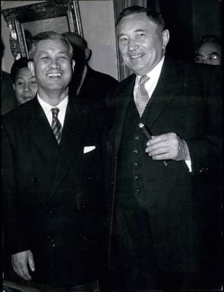Jun. 06, 1957 - Japans Minister of Labor Matsuura (left) paid a visit to German Minister of Labor Anton Storch (ANTON STORCH) at Bonn.  - ZUMAk09