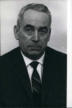 Dec. 12, 1962 - Adenauer has a new cabinet. After five weeks, the Federal Republic of Germany gets a new cabinet. From 20 ministers, the cabinet has 7 new ministers. On 14.12.1962 Chancellor Dr. Konrad Adenauer will present the new cabinet to the Federal Diet. Ops: The new minister of the families Bruno Heck.  - ZUMAk09