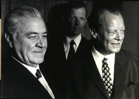 Jun. 06, 1970 - First Official Visit Of Rumanian Minister in the FRG: For an Official visit of the Federal Republic of Germany Rumanian s Prime Minister Gheorghe arrived on June 22nd in Bonn.Mr. Maurer, who is accompanied by the minister for Foreign Trade Mr.Burtica, has had an extensive exchange of views with Chancellor Brandt concerning economic problems in the first place. During his visit in the Federal Republic Mr.Maurer will also see the cities of Hamburg, Dusseldorf, and Munich and will leave for Bukarest on Friday June 26th. Photo Shows Prime Minister Gheorghe Maurer (left) and Chancellor Willy Brandt (right)  - ZUMAk09