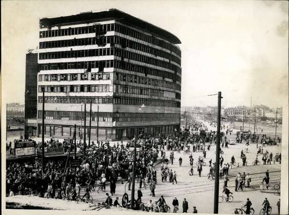 Jun. 17, 1953 - Demonstrations and Riots in East Berlin.- Soviet Occupation Troops go into action against civilian population: Heavy demonstrations and street-fights occured in Berlin when laborers residing in East Berlin revolted against the East German Blood -Regims.Trsuting that the Soviet High Commissioner, Semjonov, would immediately remove the Ulbricht Grotewohl government, the laborers rose-up and demanded liberty,freedom of speech and de-activation of the People s Police .To the surprise of many demonstrators, the Russian town commender ordered a tank-brigade into the (Illigible) order to (Illigible) . A view of the HO-building, the government-owned shopping center, in East Berlin, after the sabotage -act.The upper part of the building is completely burned-out, many goods were destroyed.The crowd loiters around the building in a moment where Russian tanks are not pr  - ZUMAk09