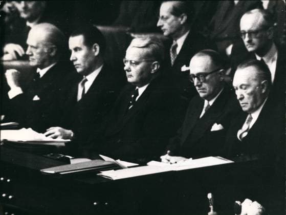 Feb. 02, 1955 - The world is looking at Bonn where the Paris contracts are being read for the 2nd time before the Federal Diet. OPS: The bank of the government with from right to left: Chancellor Dr. Adenauer, State Secretary Prof. Hallstein, Vice Chancellor Blucher, Minister of the Interior Dr. Schroder and Minister of Justice Neumeyer.  - ZUMAk09