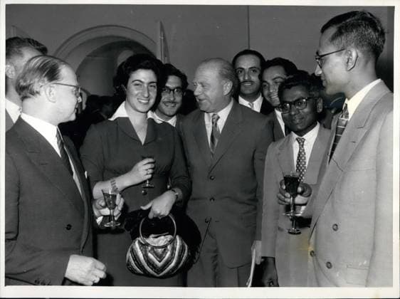 Feb. 02, 1956 - Atom scientific - man Prof. Heisenberg, President from the Alexander von Humboldt - Stifung (foundation) greeting in Bonn 120 exhibitions from the world. As guest from the Alexander von Humboldt - Stiftung and the German Foreign Office to study an 34 college and exploring-institutes.  - ZUMAk09