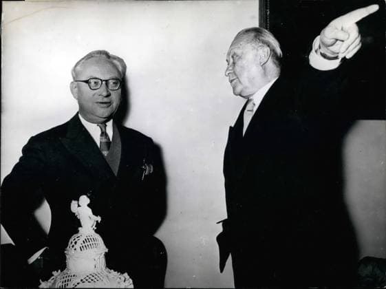 Fotomontage: Mar. 03, 1957 - Picture here are Chancellor Dr. Adenauer and Opposition Leader Erich Ollenhauer in conversation in Schaumburg Palace. Ollenhauer had just arrived from a trip to Israel. Chancellor Adenauer is pointing at the door. Miss United Nations Beauty Pageant Cont  - ZUMAk09