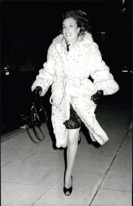 Jan. 28, 1981 - Esther Rantzen fines ~15 for obstruction; Photo Shows Esther Rantzen, who was fined ~15 for obstructing the highway during the shooting of the television program. That s life when she appeared at Horseferry Road court today, seen running from the court in case they pinch her for obstruction again.  - ZUMAk09