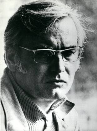 Mar. 03, 1977 - 50th Birthday of Writer Martin Walser: On March 24, 1977 the writer Martin Walser (s.o.p.) celebrates his 50th birthday. He is now living in Uberlingen at Lake Constance. He was born in Wasserburg Inn and attended the Gramar School in Lindau (Lake Constance) from 1938 to 1943. Then he passed the labour service and the army for two years. In 1946 final examination, till 1948 studies at the Theological and Philosophical High School in Regensburg, 1948-1951 studies of literature, history and philosophy at the University Tuebingen. 1951 thesis on Franz Kafka. 1949-1957 co-worker at the South German Radion and TV Broadcasting Service (responsible for politics and contemporary history). Martin Walser, is one of those writers who after the War made the German literature gain appreciation both at home and abroad. He was awarded many times: prize of the Group 47 (for Temlon  - ZUMAk09
