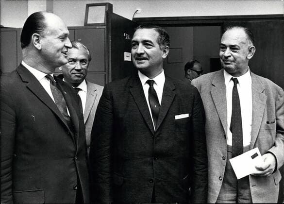 Sep. 09, 1961 - Talks Between Adenauer and Mende Old and New Members of the Free Democratic Party had a meeting at the Federal House in Bonn Where they talked about the New Course of the FDP after the Election. Federal Chancellor. Official Talks about the Formation of the New Federal Goverment will take place on October 2nd at the Palais Schaumburg Between the chairman of the CDU-Dr. Adenauer, the Chairman of the CSU- Franz Josef Straue and the Chairman of the FDP-Dr. Erich Mende, OPS: From Left to Right: Otto Eisenmann Chairman of the FDP, Dr. Erich Mende and Dr. Oswald Kohut on their way to the Meeting.  - ZUMAk09