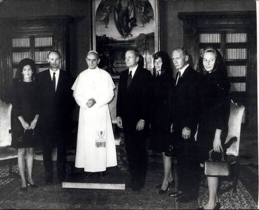 Oct. 18, 1969 - The Pope meets the American Lunarauts: During their visit to Rome the three American lunarauts, Neil Armstrong, Edwin Aldrin and Michael Collins met Pope Paul during a private audience in the Vatican. Photo Shows Pope Paul pictured with the three American lunarats and their wives. (L to R) Col. Michael Collins and wife, Neil Armstrong and wife and Col. Edwin Aldrin and wife.  - ZUMAk09