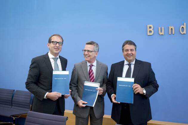Dobrindt, Maiziere, Gabriel - Digitale Agenda DEU, Deutschland, Germany, Berlin, 20.08.2014 Alexander Dobrindt, Bundesminister fuÌˆr Verkehr und digitale Infrastruktur, CDU, Bundesverkehrsminister, Thomas de Maiziere, Bundesminister des Innern BMI CDU, und Sigmar Gabriel, Bundesminister fuÌˆr Wirtschaft und Energie SPD (v.l.n.r.). Bundespressekonferenz zum Thema Digitale Agenda der Bundesregierung. Bundespolitik, Deutsche Politik, Bundesrepublik Deutschland, Persoenlichkeit, Europa, Politiker, 2014. Alexander Dobrindt, Federal Minister of Transport and Digital Technologies, CSU, Thomas de Maiziere, Federal Minister of the Interior CDU, and Sigmar Gabriel, leader of the SPD, vice-chancellor and Federal Minister of Economics and Energy (f.lt.r.) during a press conference at Bundespressekonferenz about the Digitale Agenda in Berlin. Politics, Germany, Politician, 2014, Europe.