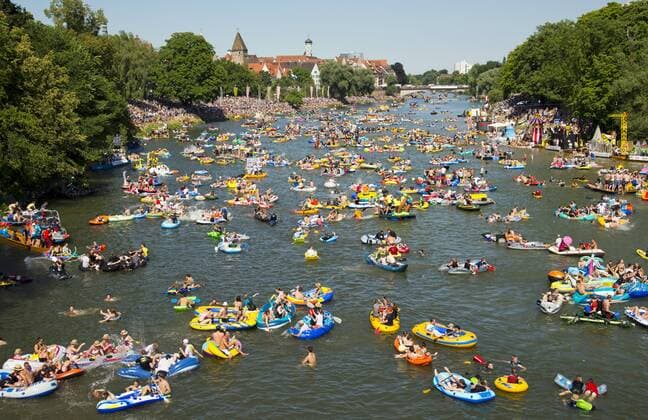 Germany, Baden-Wuerttemberg, Ulm, Danube, dinghies at the Nabada boat parade  WG000016
