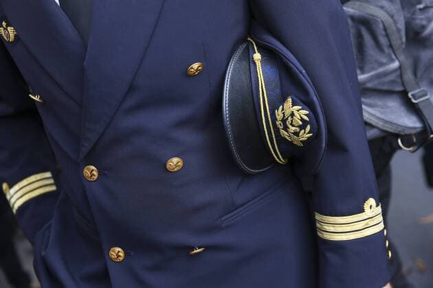 Teilnehmer der Demo NEWS : Demonstration von Air France-Piloten in Paris - 23 09 2014 - GwendolineLeGoff Panoramic 