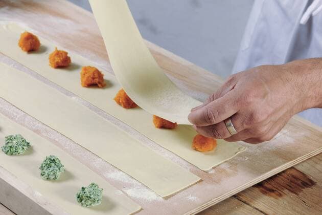 Producing homemade tortelloni with apinach ricotta and pumpkin filling model released  IPF000087