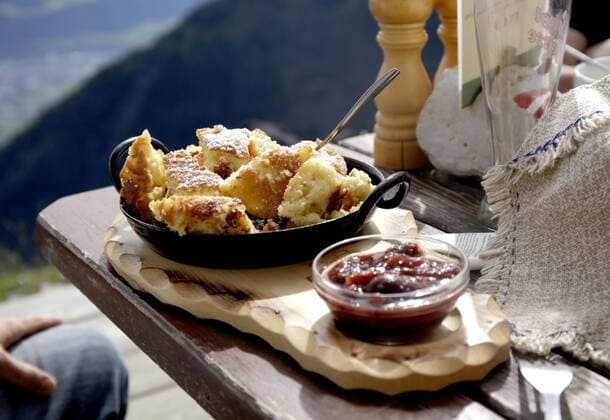 Austria, Tyrol, Karwendel mountains, Kaiserschmarrn with fruit sauce  TKF000216