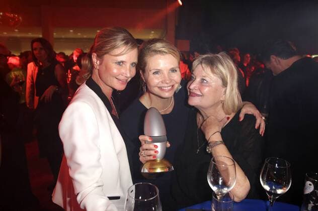 Sabine Frier und Annette Frier mit Mutter Mechthild Frier bei der Verleihung des Deutschen Comedypreises 2014 im Coloneum. Köln, 21.10.2014 Foto:xS.xGabschx xFuturexImage