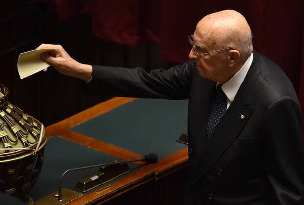 (150131) -- ROME, Former Italian President Giorgio Napolitano casts his vote for a new president in Rome, Italy, on Jan. 30, 2015. Italian parliament in joint session of both houses held two inconclusive rounds of voting to elect the new head of state on Friday, as parties failed to reach the necessary consensus on a single candidate. A fourth round of balloting is due to take place on Saturday, and it might be the crucial one. ) ITALY-ROME-PRESIDENTIAL ELECTION AlbertoxLingria 