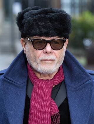 . 03 02 2015. London, United Kingdom. Gary Glitter historic child sex assaults trial continues. Gary Glitter, aka Paul Gadd, arrives at Southwark Crown Court this morning where he is due to go on trial today accused of a variety of historic sex offences. Southwark Crown Court.  xDanielxLeal-Olivasx xi-Imagesx IIM-9324-0008