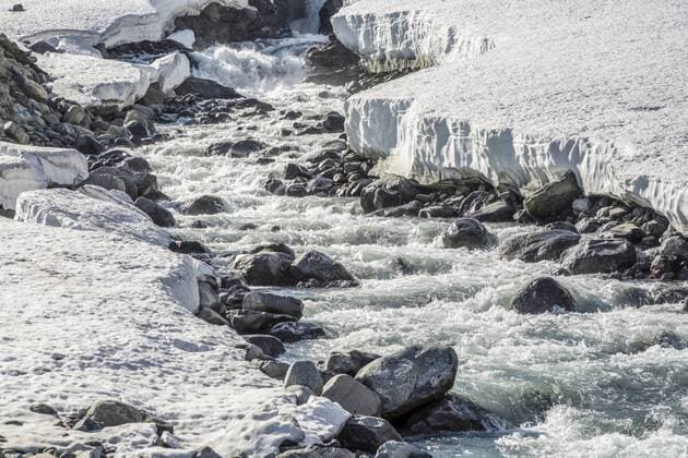 Die steigenden Temperaturen brechen das Eis  1036101826